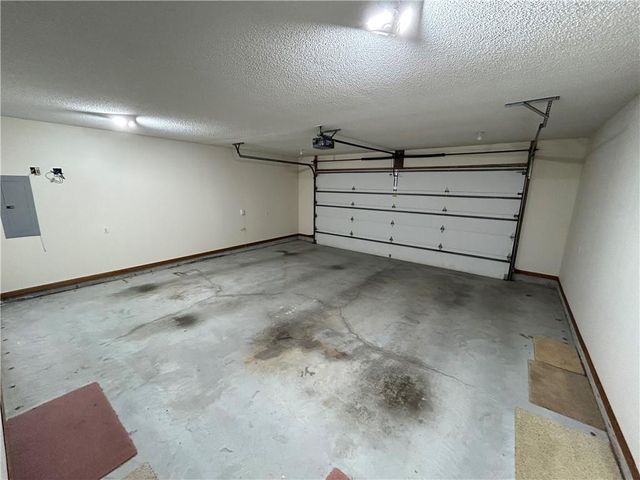1379 NW M Highway, Clinton, MO 64735