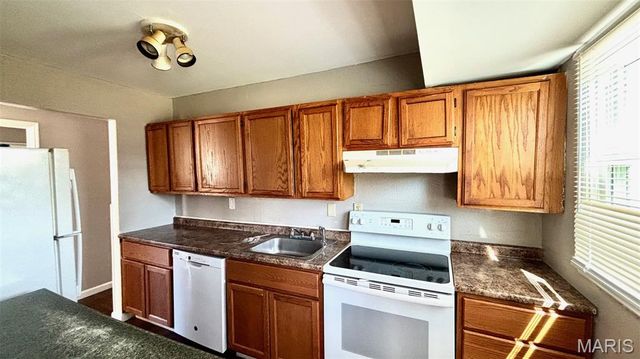 204 Tay Road, St Louis, MO 63137