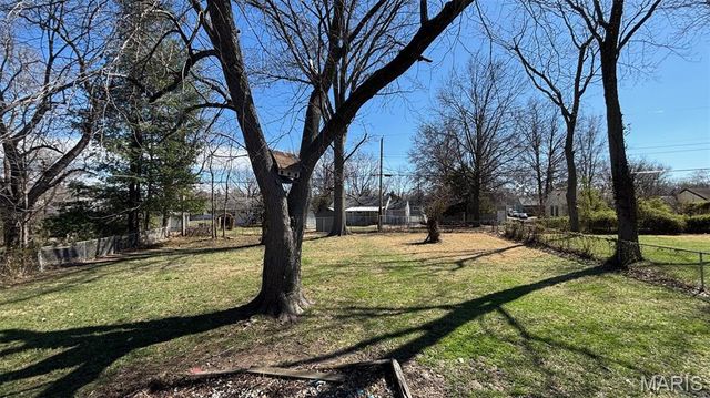 204 Tay Road, St Louis, MO 63137