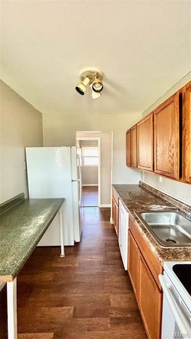 204 Tay Road, St Louis, MO 63137