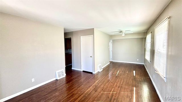 204 Tay Road, St Louis, MO 63137