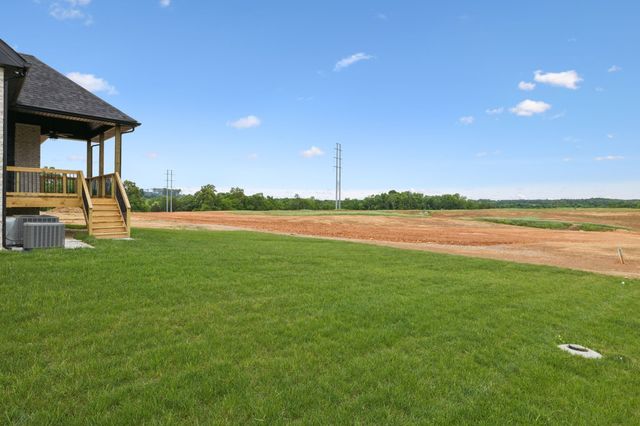 550 Foxglove Ln, Clarksville, TN 37043