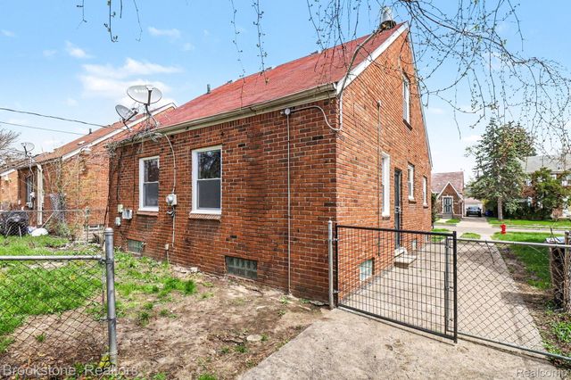 16605 Freeland Street, Detroit, MI 48235