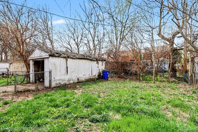 16605 Freeland Street, Detroit, MI 48235