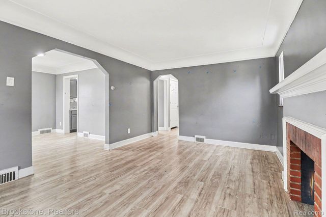 16605 Freeland Street, Detroit, MI 48235