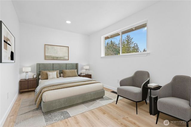 9216 Madrone Circle W, University Place, WA 98467