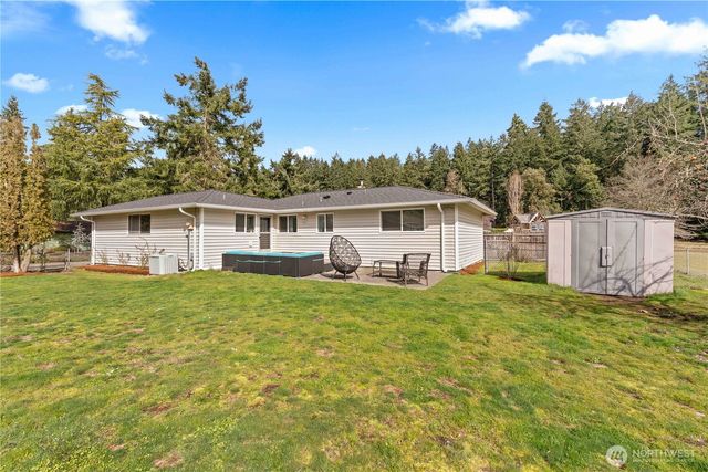9216 Madrone Circle W, University Place, WA 98467