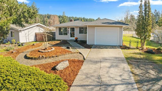 9216 Madrone Circle W, University Place, WA 98467