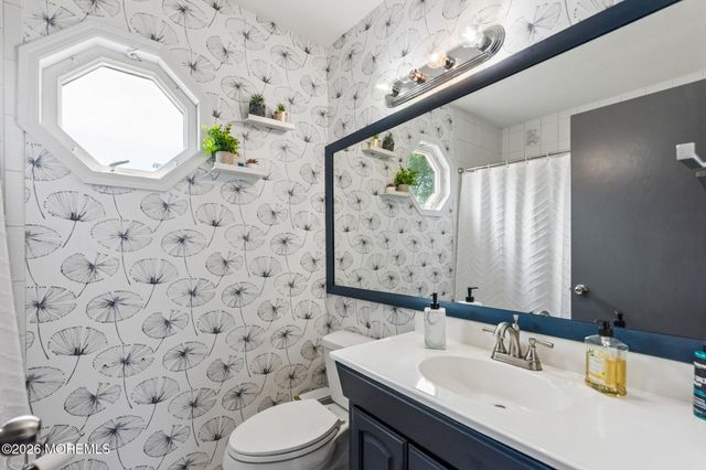 1100 Carlow Drive, Toms River, NJ 08753
