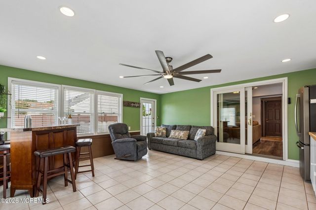 1100 Carlow Drive, Toms River, NJ 08753