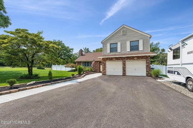 1100 Carlow Drive, Toms River, NJ 08753