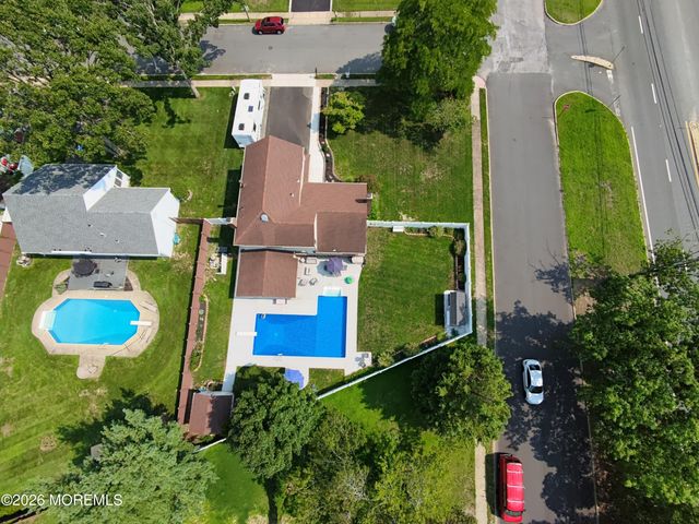 1100 Carlow Drive, Toms River, NJ 08753