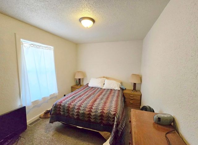 2735 Sheridan Avenue N, Minneapolis, MN 55411