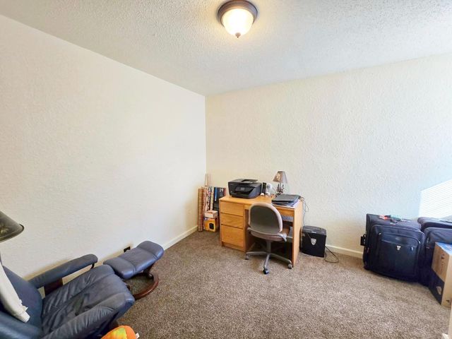 2735 Sheridan Avenue N, Minneapolis, MN 55411