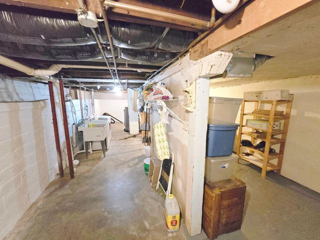 2735 Sheridan Avenue N, Minneapolis, MN 55411