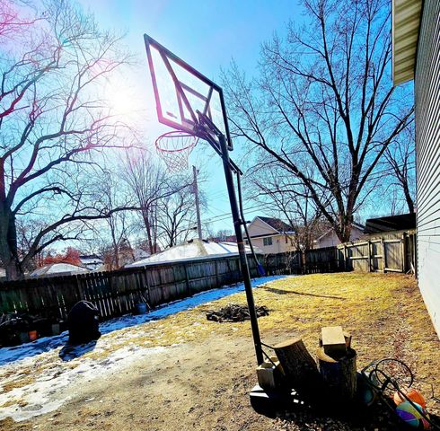 2735 Sheridan Avenue N, Minneapolis, MN 55411