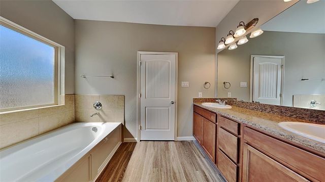 3847 Briar Water Court, Katy, TX 77449