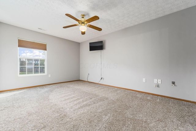 625 Kildow Court, Ashville, OH 43103