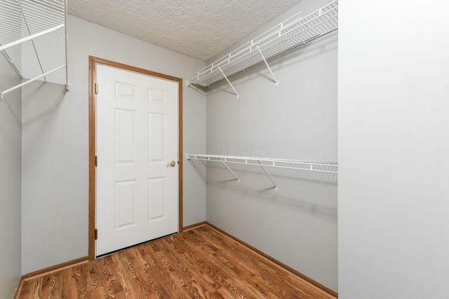 625 Kildow Court, Ashville, OH 43103