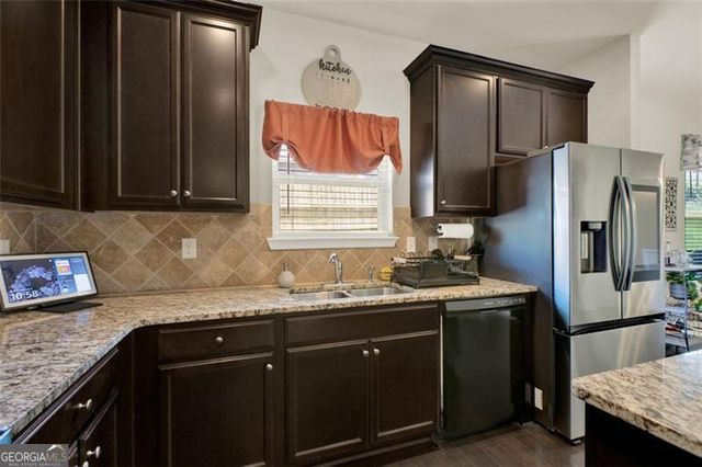 4004 Tyne Court, Atlanta, GA 30349