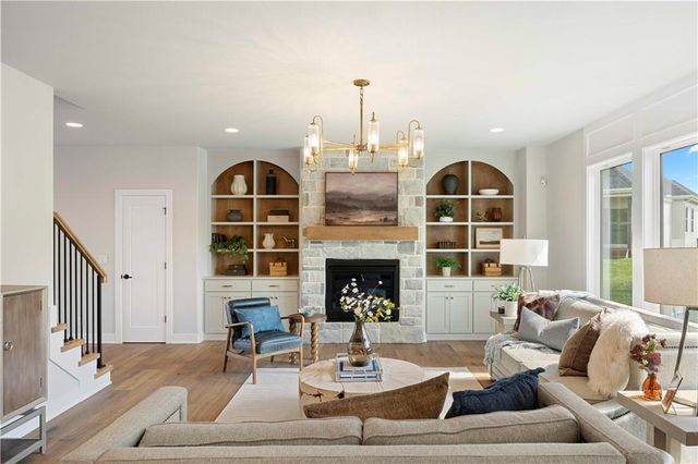 509 Turnbridge Drive, Raymore, MO 64083