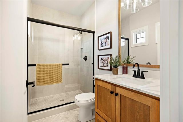 509 Turnbridge Drive, Raymore, MO 64083