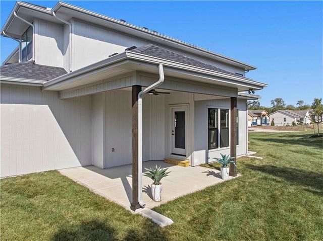 509 Turnbridge Drive, Raymore, MO 64083