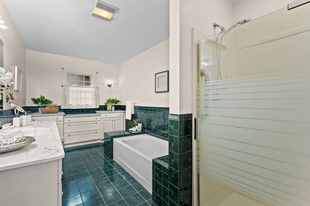 9 Training Field Road, Wayland, MA 01778