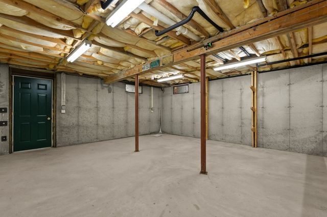 9 Training Field Road, Wayland, MA 01778