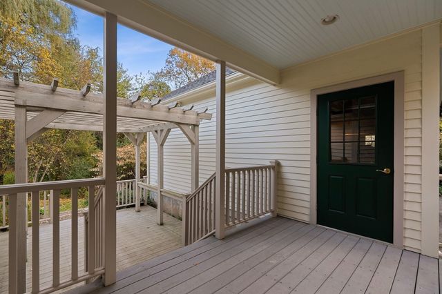 9 Training Field Road, Wayland, MA 01778
