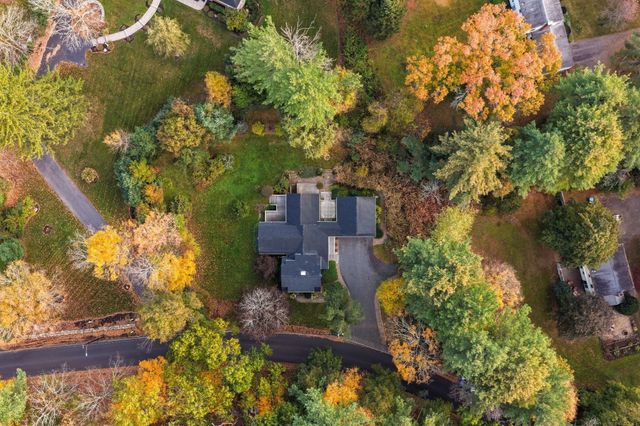 9 Training Field Road, Wayland, MA 01778