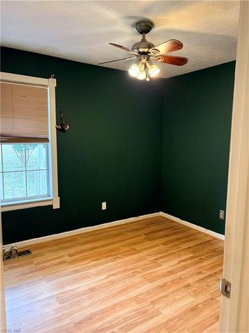 6769 Cedar Lake DR, Gloucester, VA 23061