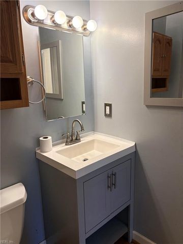 6769 Cedar Lake DR, Gloucester, VA 23061