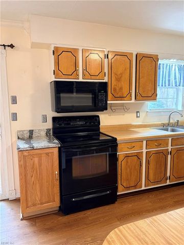 6769 Cedar Lake DR, Gloucester, VA 23061