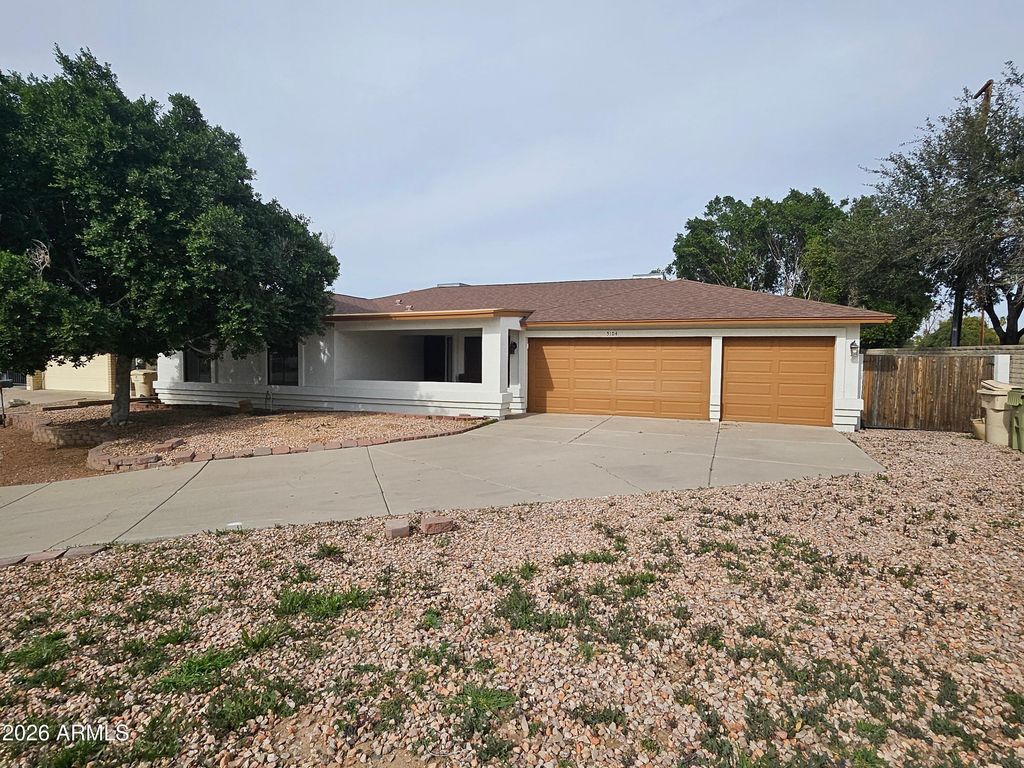 5104 W CHRISTY Drive, Glendale, AZ 85304 — exterior