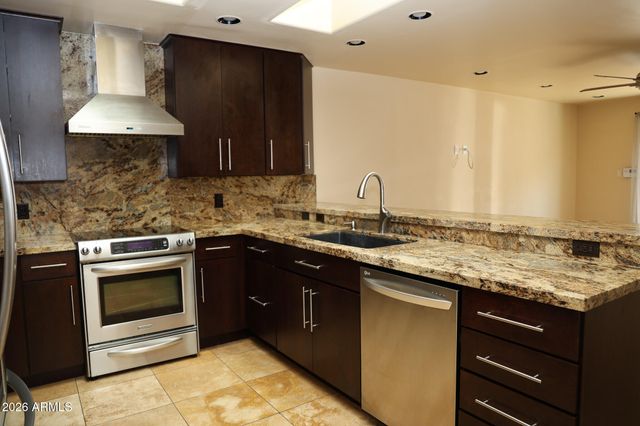 5618 N 12TH Street, Phoenix, AZ 85014