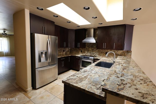 5618 N 12TH Street, Phoenix, AZ 85014