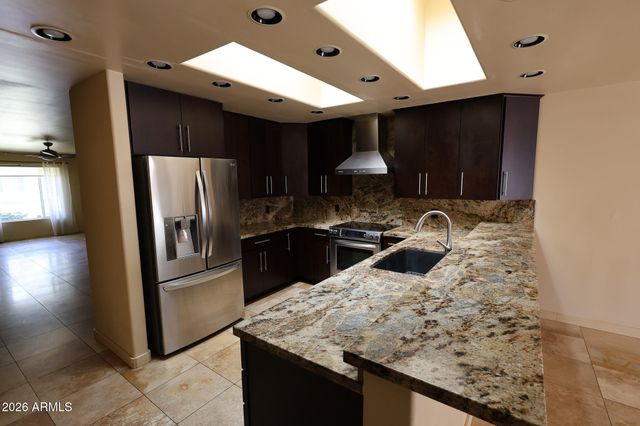 5618 N 12TH Street, Phoenix, AZ 85014
