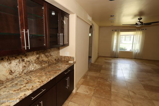 5618 N 12TH Street, Phoenix, AZ 85014