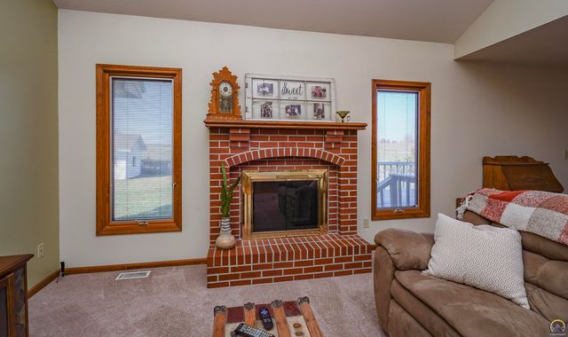 15088 222nd Rd, Holton, KS 66436