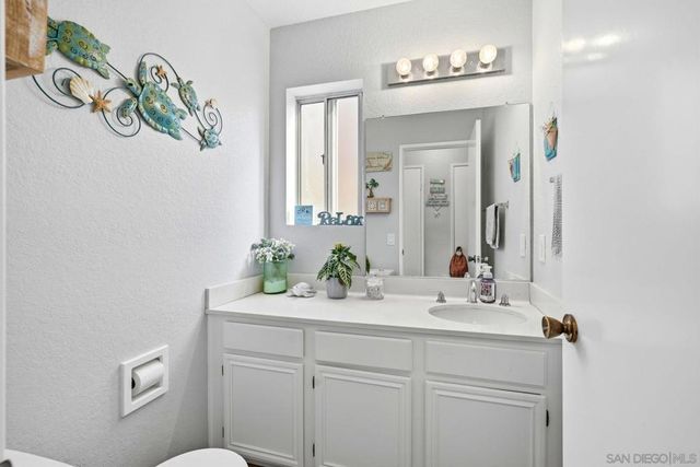 39813 Creative Drive, Temecula, CA 92591