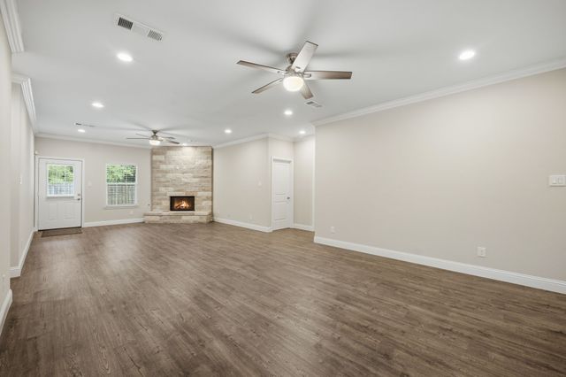 899 E Jefferson Street, Van Alstyne, TX 75495