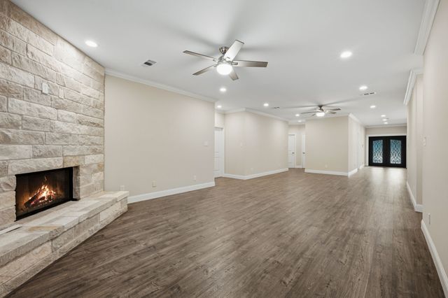 899 E Jefferson Street, Van Alstyne, TX 75495