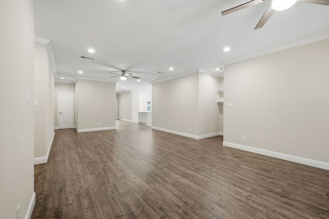 899 E Jefferson Street, Van Alstyne, TX 75495