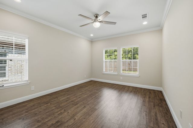 899 E Jefferson Street, Van Alstyne, TX 75495