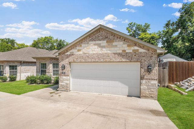 899 E Jefferson Street, Van Alstyne, TX 75495
