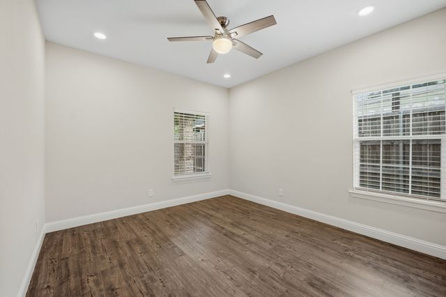 899 E Jefferson Street, Van Alstyne, TX 75495