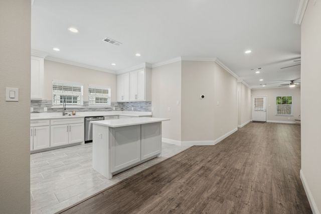 899 E Jefferson Street, Van Alstyne, TX 75495