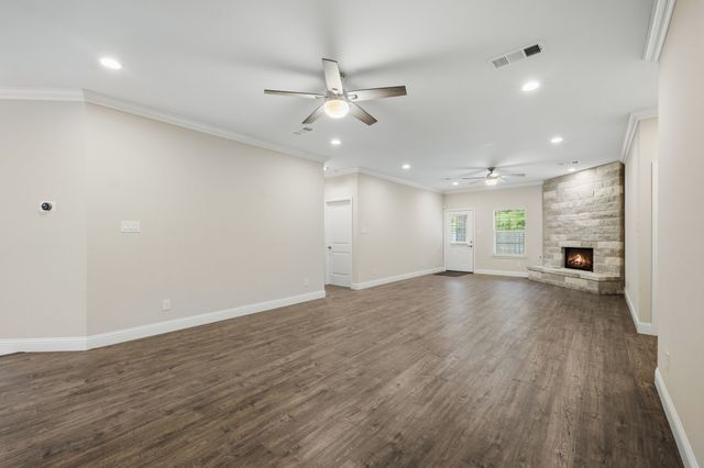 899 E Jefferson Street, Van Alstyne, TX 75495
