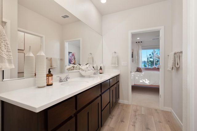 2432 Longmire Loop, Roseville, CA 95747